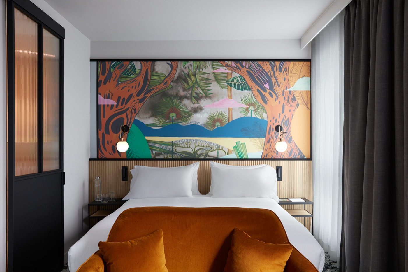 Drawing House Paris 14e — chambre avec mural contemporain, Drawing Hotels Collection